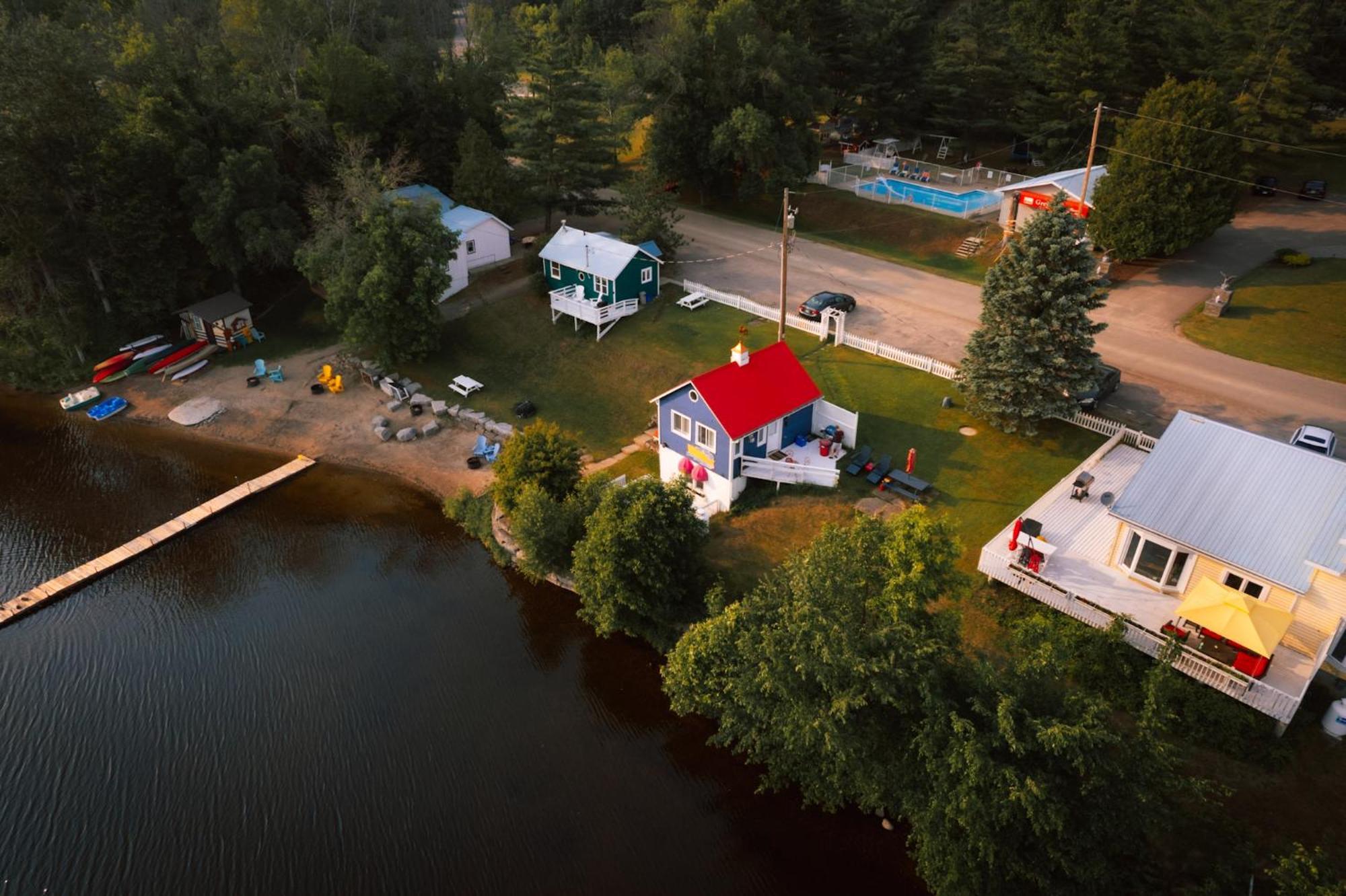 Greystone On Golden Lake Deacon Екстер'єр фото