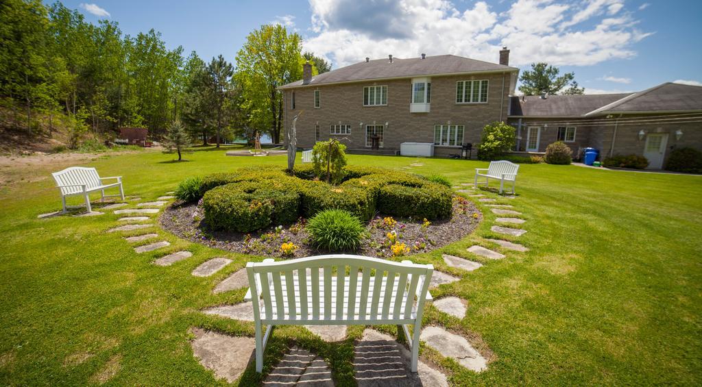 Greystone On Golden Lake Deacon Екстер'єр фото