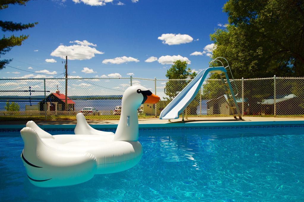 Greystone On Golden Lake Deacon Екстер'єр фото